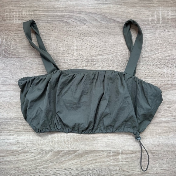 Daily Drills Bounce Set Bubble Crop Top Shorts Athletic Nylon in Green Medium - Picture 12 of 13